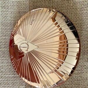 Charlotte Tilbury Airbrush Bronzer